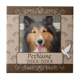 Bruin Calligrafen zwemt op maat Tegeltje