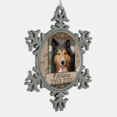 Bruin Calligrafen zwemt op maat Tin Sneeuwvlok Ornament (Links)