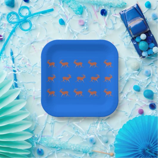 Bruin deer Walking Festive Pattern Blue Papieren Bordje (Feest)