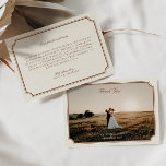 bruin & ecru trouwfoto dank u kaart<br><div class="desc">Druk je dankbaarheid uit met tijdloze elegantie met behulp van de Brown & Ecru Wedding Photo Thank You Card. De -geïnspireerde esthetiek voegt een vleugje verfijning toe, waardoor het een perfecte manier is om je bedankt over te brengen. Personaliseer uw boodschap met de warmte van uw vastgelegde herinneringen, waardoor u...</div>