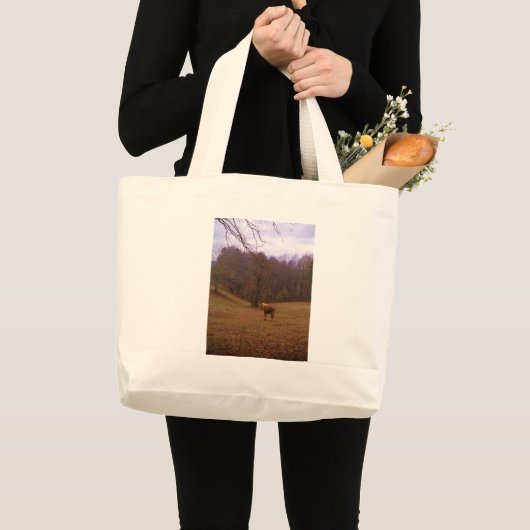 Bruin en blond paard in een veld grote tote bag (Voorkant (product))