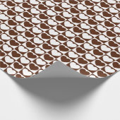 Bruin en wit geborduurd patroon met hart cadeaupapier (Hoek)