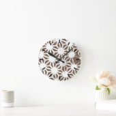 Bruin en wit geometrisch patroon ronde klok (Huis)