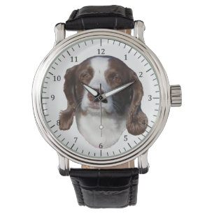 Bruin en wit horloge