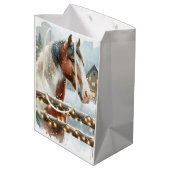 Bruin en Wit Paard Country Kerstmis Medium Cadeauzakje (Achterkant Gekanteld)
