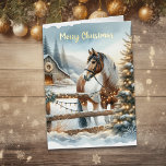 Bruin en Wit Paard Rustiek Kerstgoud Folie Wenskaart<br><div class="desc">feestelijke boerderij thema kerstgolf folie kaart. Een  bruin en wit paard dat achter een oud rustiek houten hek met een besneeuwde achtergrond en kerstboom en  oude rode schuur staat.</div>