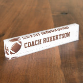 Bruin Football Met naam gewaardeerd op persoonlijk Naambordje (Zijkant)