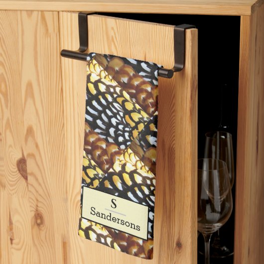 Bruin, geel, zwart Reeve's fazant monogram Theedoek (Derde Gevouwen)