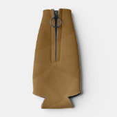 Bruin geometrisch maaspatroon Monogram Flesjeskoeler (Achterkant)