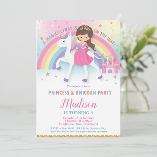 Bruin Haar Prinses en Eenhoorn Verjaardagsfeest Kaart (Staand voorkant)