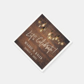 Bruin hout wand met Edison-lampjes Laten we vieren Servet (Hoek)