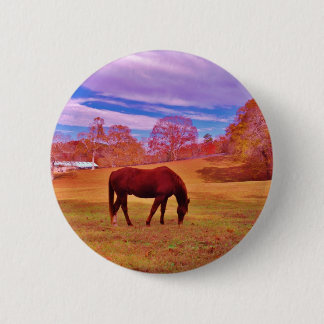 > Bruin in een droomkleurig veld Ronde Button 5,7 Cm