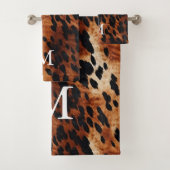 Bruin Koeienhuid Monogram Bad Handdoek (Insitu)