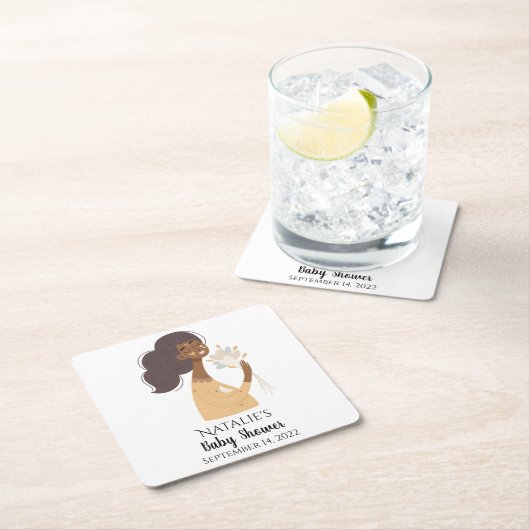 Bruin lachend boho vrouw boeket van harten kartonnen onderzetters (Insitu)