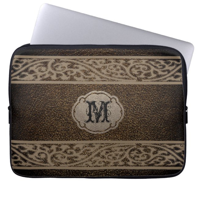 Bruin leder. Aangepast monogram Laptop Sleeve (Voorkant)