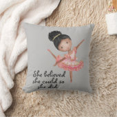 Bruin meisje Ballerina met citaat Kussen (Deken)