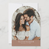 Bruin Moderne Minimalistische Trouwfotoboog Kaart (Achterkant)