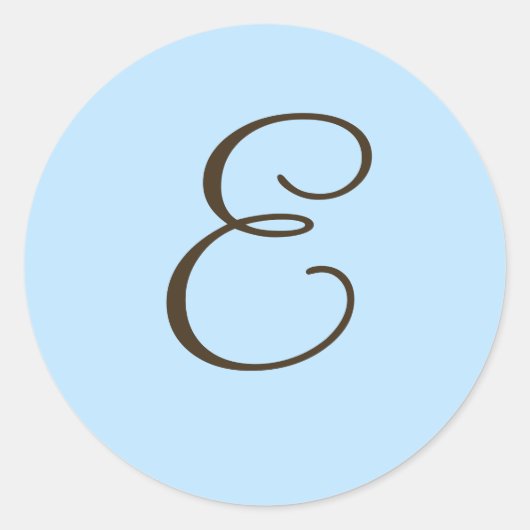 Bruin Monogram E op lichtblauw vetetiket Ronde Sticker (Voorkant)