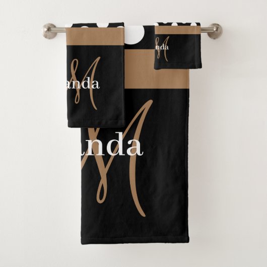 Bruin Monogram Zwart Wit Polka Dot Bad Handdoek (Insitu)