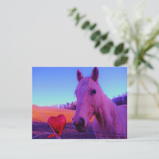 Bruin paard en rood hart briefkaart (Staand voorkant)