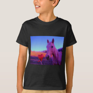Bruin paard en rood hart t-shirt
