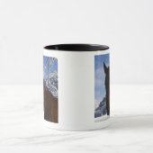 Bruin paard in de winter mok (Midden)