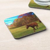 Bruin paard in een regenboogkleurig veld bier onderzetter (Linkerzijde)
