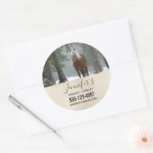 Bruin Paard in een Winter Forest Business Ronde Sticker (Envelop)
