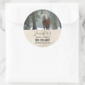 Bruin Paard in een Winter Forest Business Ronde Sticker (Tas)