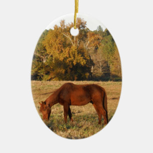 Bruin paard in geel boomveld keramisch ornament