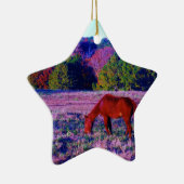 Bruin paard in Paarse gras Keramisch Ornament (Rechts)