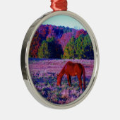 Bruin paard in Paarse gras Metalen Ornament (Rechts)