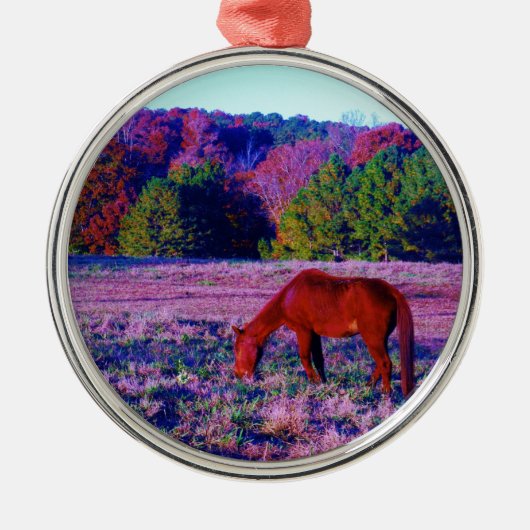 Bruin paard in Paarse gras Metalen Ornament (Voorkant)