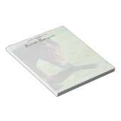  bruin paard lekt in gras notitieblok (Schuin)