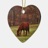 Bruin paard met witte neus aan Bossen rand Keramisch Ornament (Links)