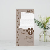 Bruin Paw Print Birthday Uitnodiging (Staand voorkant)
