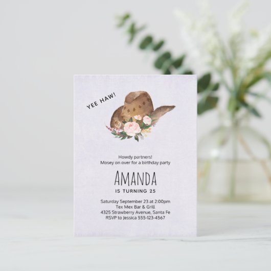 Bruin Pet van Cowgirl met roze bloemen Birthday Uitnodiging Briefkaart (Staand voorkant)