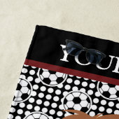 Bruin Polka Dots Voetbal Gepersonaliseerde Naam Ki Strandlaken (In situ)