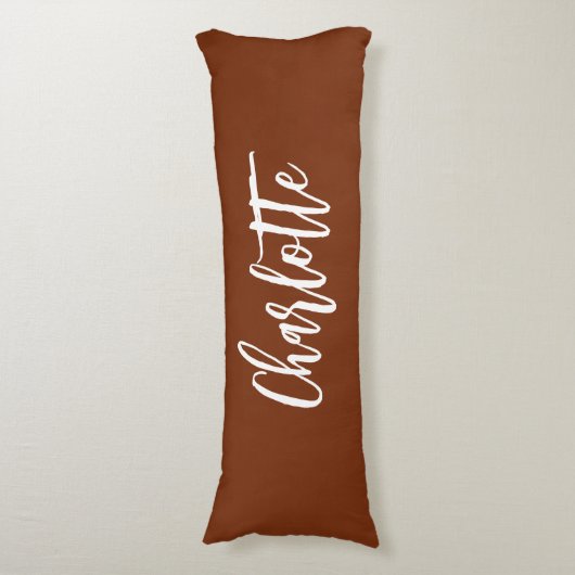 Bruin roestnaamscript lichaamskussen (Voorkant Verticaal)