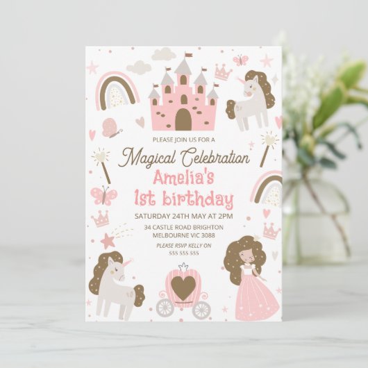 Bruin Roze Prinses Eenhoorn 1e Verjaardag Kaart (Staand voorkant)