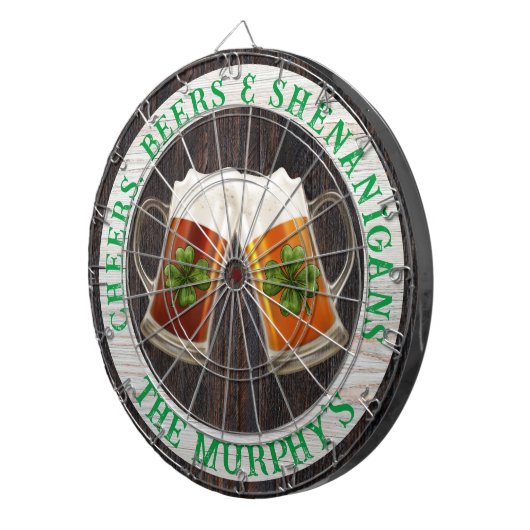 Bruin Rustic Wood Cheers Beers Shenanigans Irish Dartbord (Voorkant Rechts)