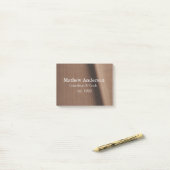 Bruin rustiek linnen beige  bedrukt voeg naam toe post-it® notes (Op bureau)