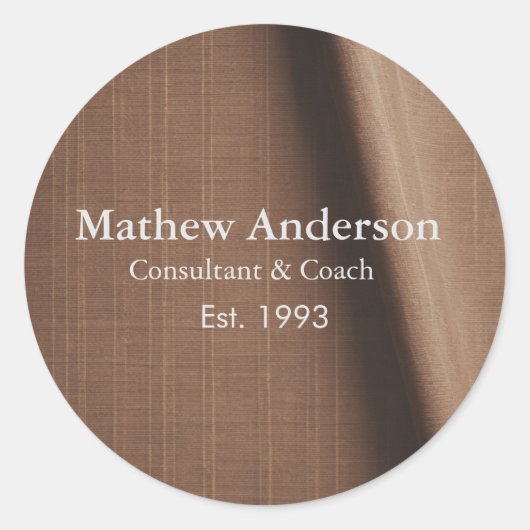 Bruin rustiek linnen beige bedrukt voeg naam toe ronde sticker (Voorkant)