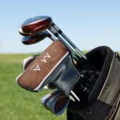 Bruin rustieke baksteen voeg naam letter jaardatum golfheadcover (Insitu)