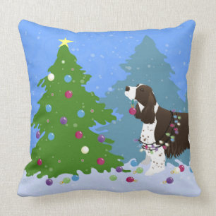 Bruin Springer-spaniel kerstboom decorreert Kussen