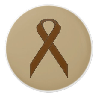 Bruin standaardlintje door Kenneth Yoncich Keramische Knop