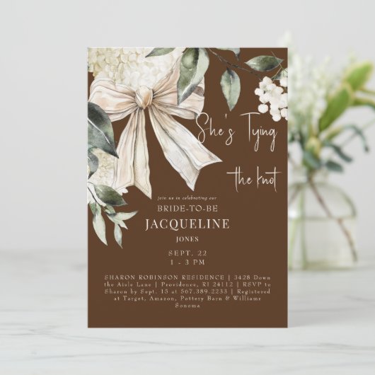 Bruin Tying The Knot Bow Hydrangea Wedding Shower Kaart (Staand voorkant)