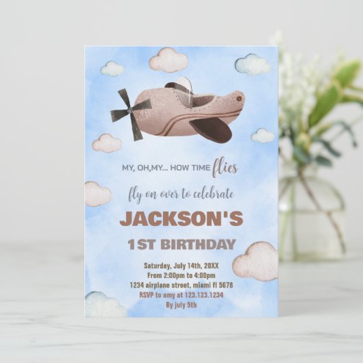 Bruin Vliegtuig Verjaardag Uitnodigingen (Staand voorkant)