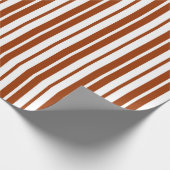 Bruin wit verticaal strepenpatroon cadeaupapier (Hoek)