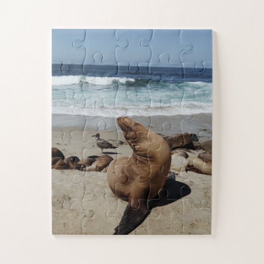 Bruin Zee Loon op strand Legpuzzel (Verticaal)